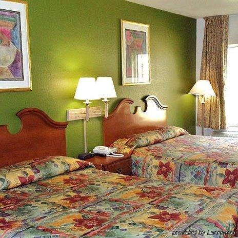 Star City Inn & Suites Room photo