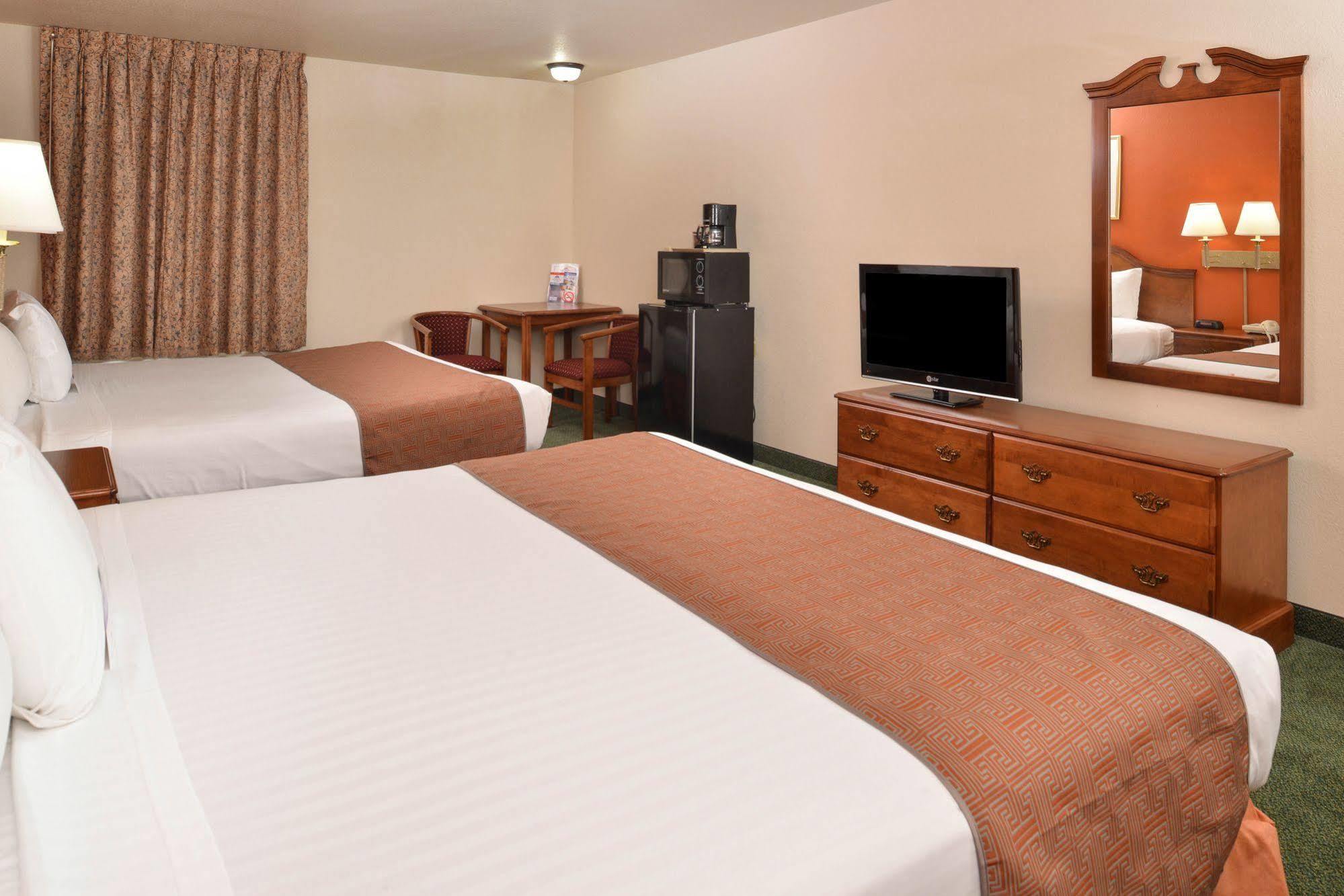 Star City Inn & Suites Exterior photo